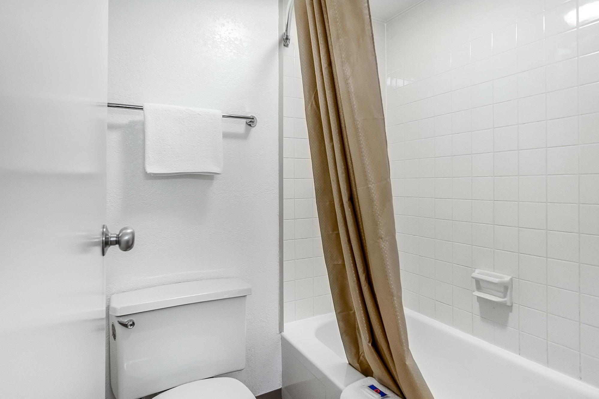 Motel 6-Framingham, Ma - Boston West Eksteriør bilde